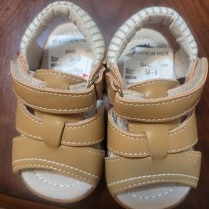 Livie & Luca Boys Sandals Size 5